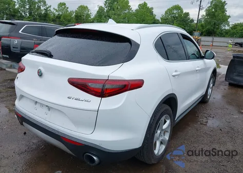 2019 Alfa Romeo Stelvio Awd z USA, uszkodzony, nr VIN ZASPAKAN6K7C73740